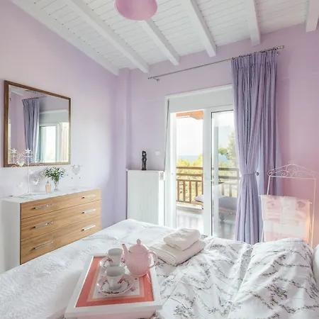 Family-friendly, 2-bedroom In Neos Marmaras With Balcony And Hotel Sithonia